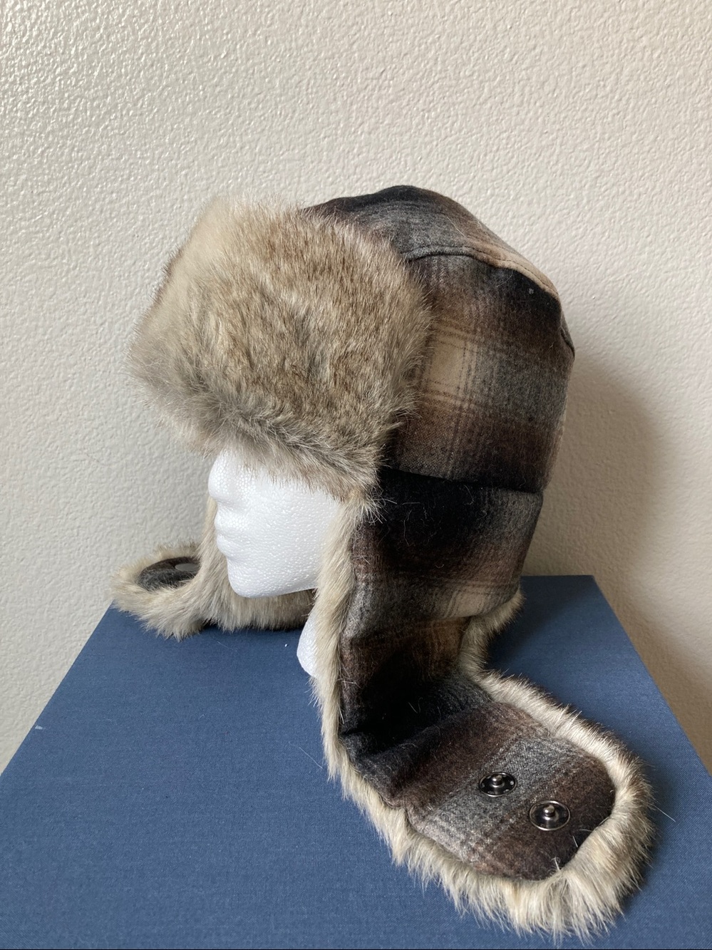 Woolrich Wool Plaid Arctic Trapper Hat faux fur unisex sz M